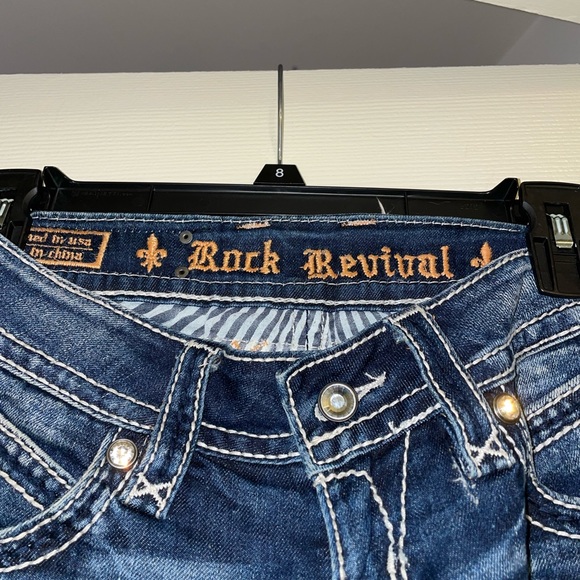 Buckle Sparkly Rock Revival Jeans - Picture 6 of 7